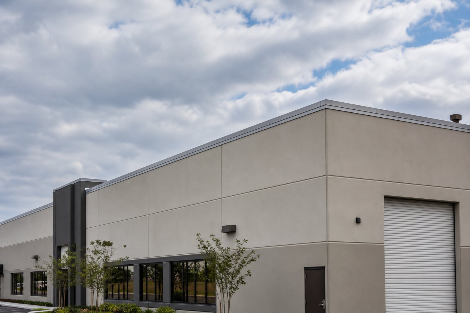 Commercial building exterior for commercial roof repair planning in Central Florida